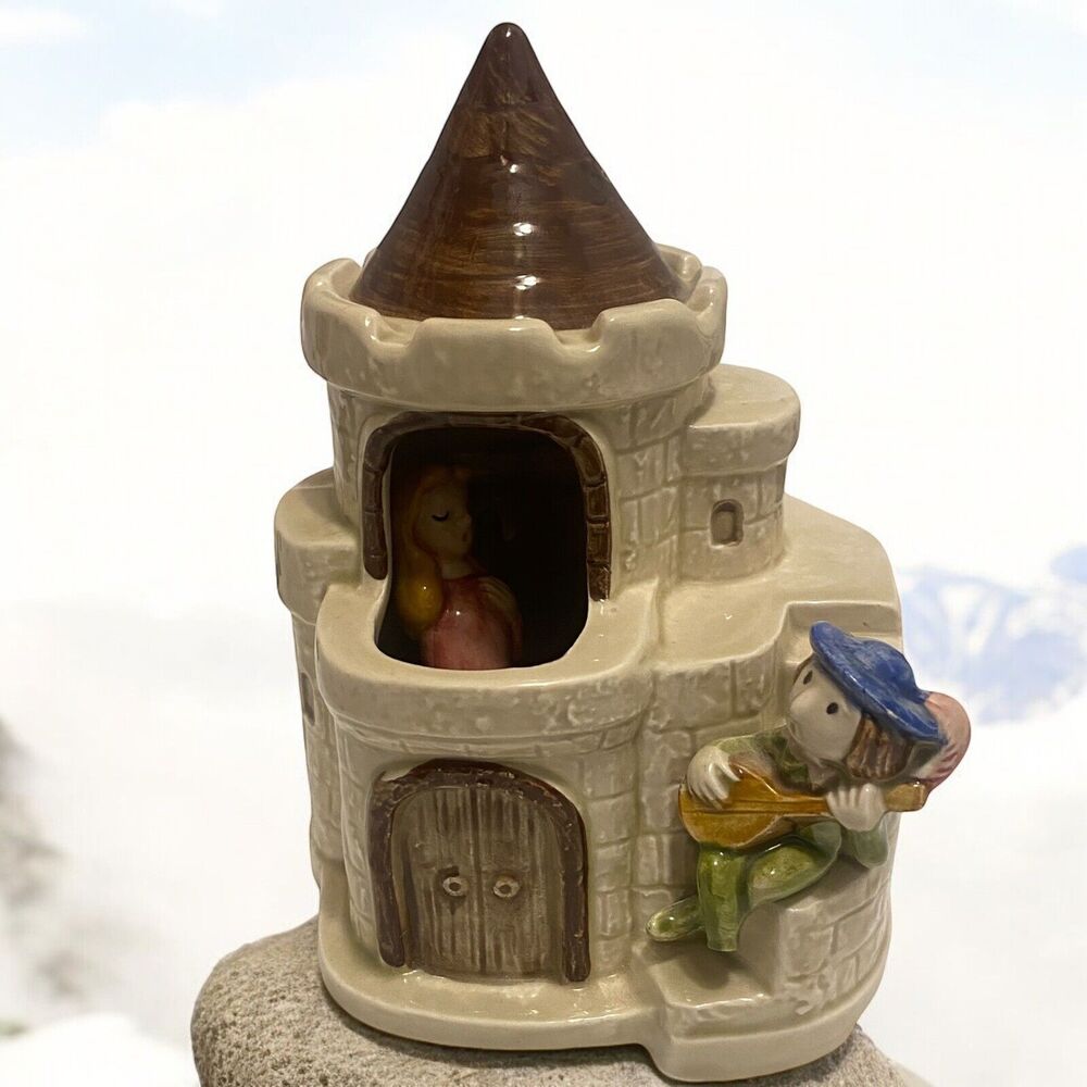 1980 Otagiri Japan Porcelain Castle Music Box Romeo & Juliet Hand-Painted Glazed